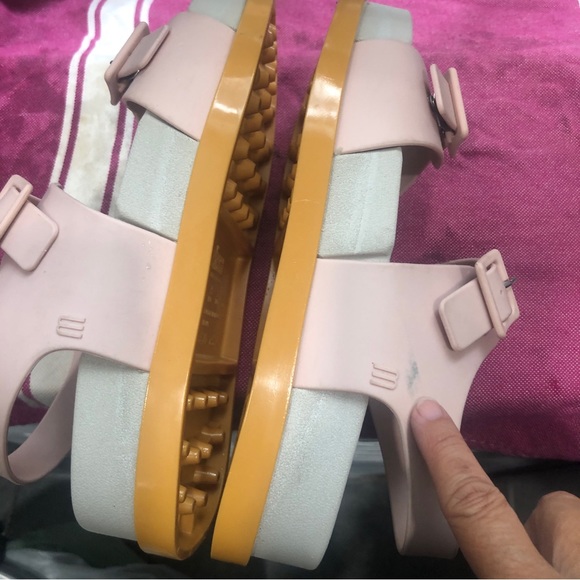 Melissa Jelly size 37 wide EUC. - Picture 8 of 10